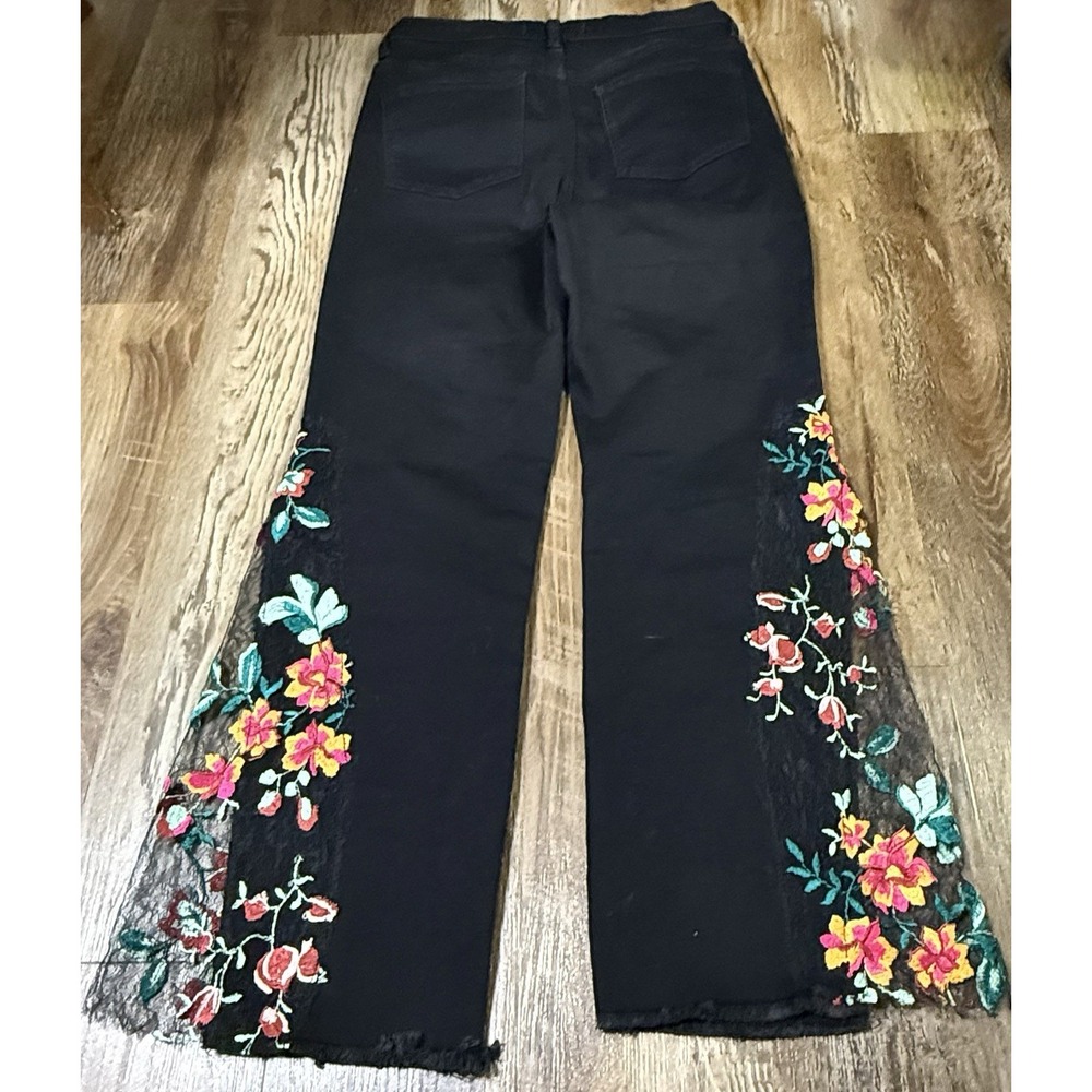 Free People black embroidered lace flare jeans Sz 28 Floral Mixed Media - Picture 2 of 3